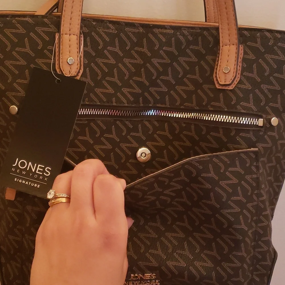 Jones New York Evalina Tote Bag - Picture 2 of 10